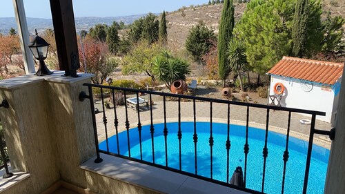 Romantic 5 Bedroom Villa with private salted Pool. Cyprus