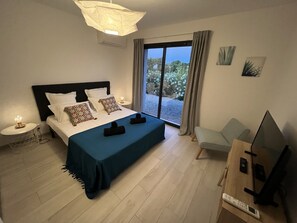 2 chambres, chambres insonorisées, fer et planche à repasser