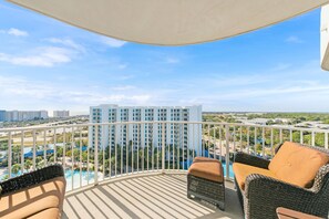 Property grounds - Palms of Destin|12th flr Jr Suite-Lagoon Pool|Views (Destin)
