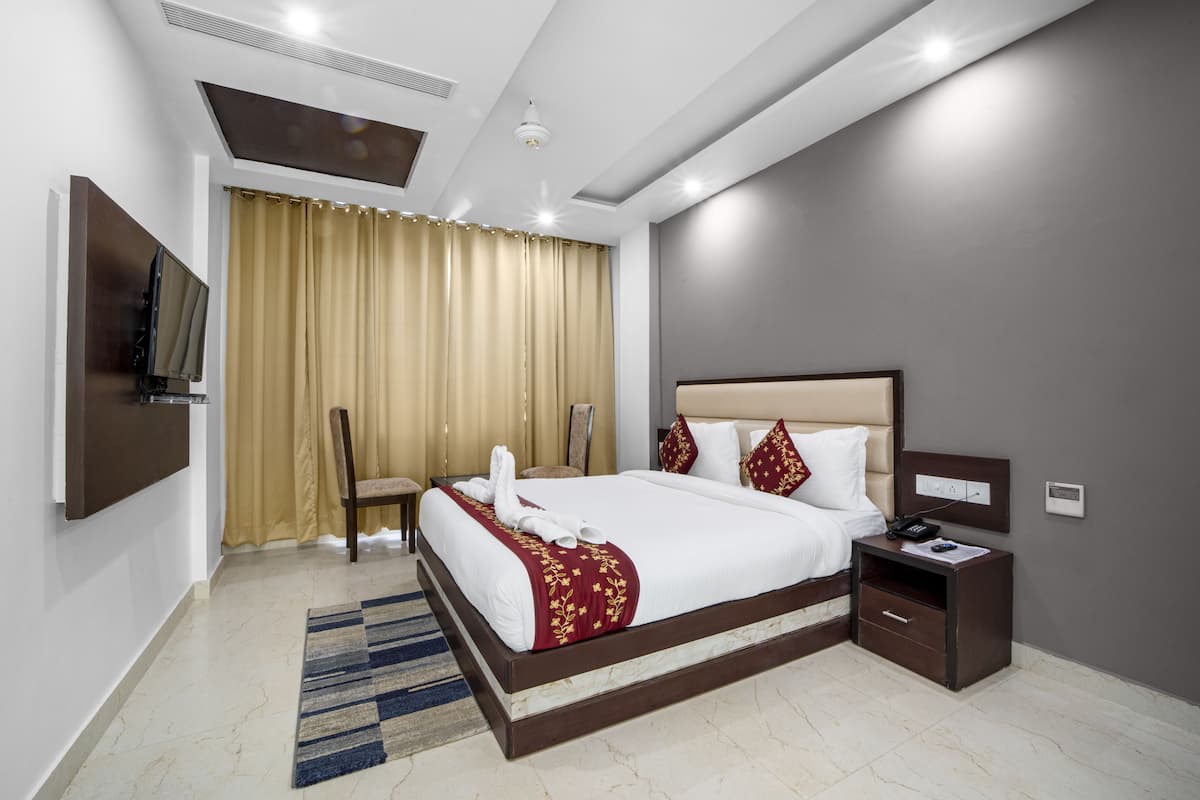 Superior Double Room | Egyptian cotton sheets, premium bedding, down comforters, soundproofing