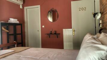 Basic Double Room | Free WiFi