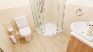 Cottage | Bathroom | Shower