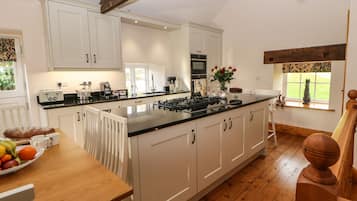 Cottage | Interior