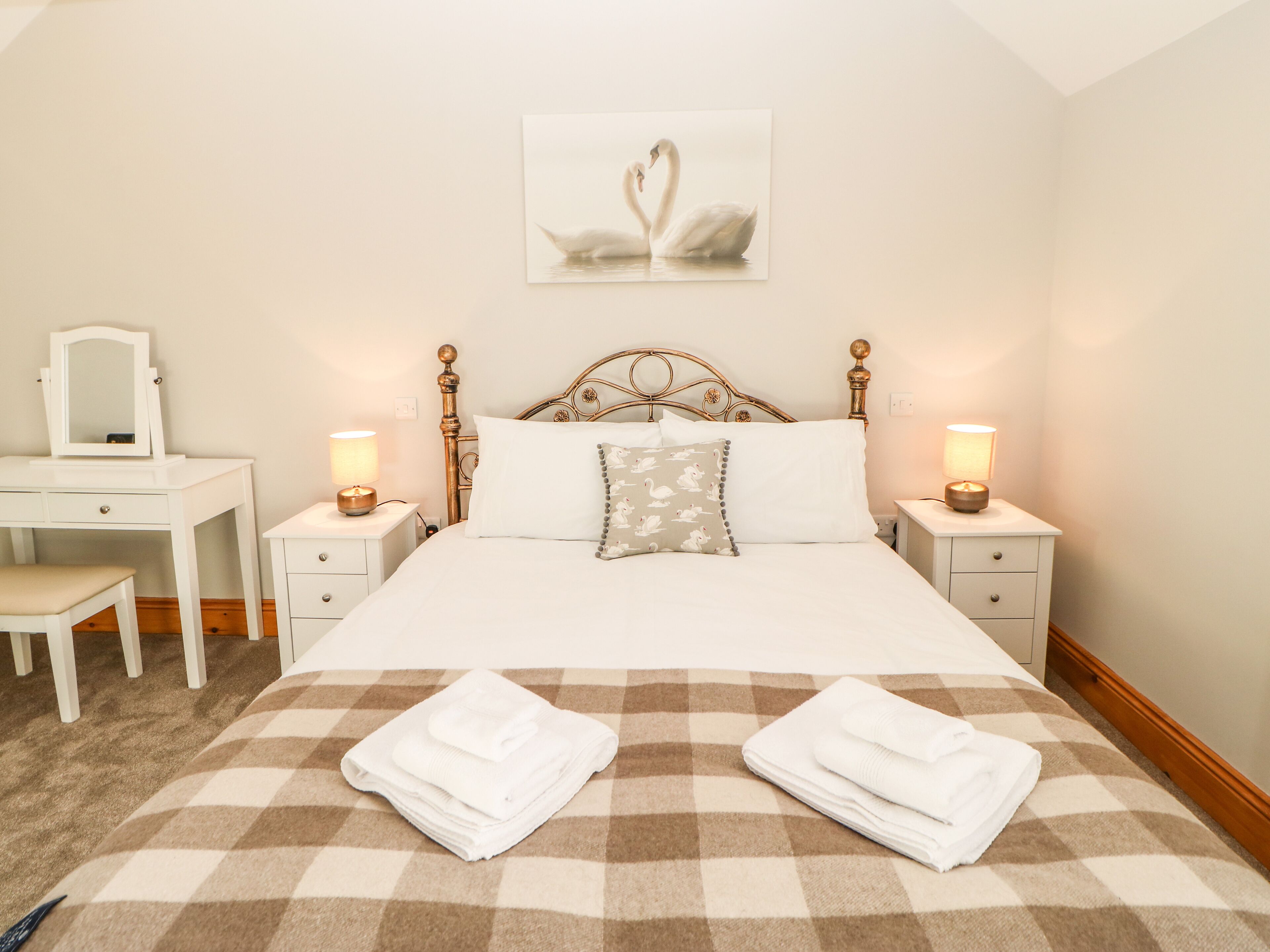 Cottage | 3 bedrooms, individually decorated, individually furnished, free WiFi