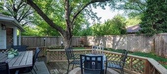 East Side Emerald - Incredible Location!  Pool Table, Fire Pit, 2K