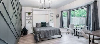 East Side Emerald -Fire Pit-Incredible Location-2K
