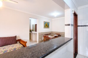 Apartment | Dining room - Fabiano Ubatuba (Ubatuba)