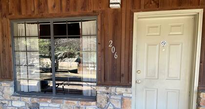 North Texas hide away on the lake