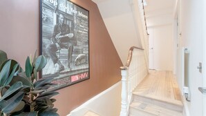 Basic-Apartment, 2 Doppelbetten | 2 Schlafzimmer, laptopgeeigneter Arbeitsplatz, Bügeleisen/Bügelbrett