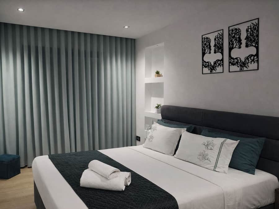 2 habitaciones, tabla de planchar con plancha y wifi gratis