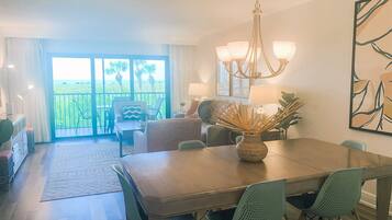 Condo (South Seas Beach Villa 2414) | Bahagian luar