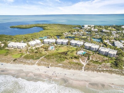 South Seas Beach Villa 2414