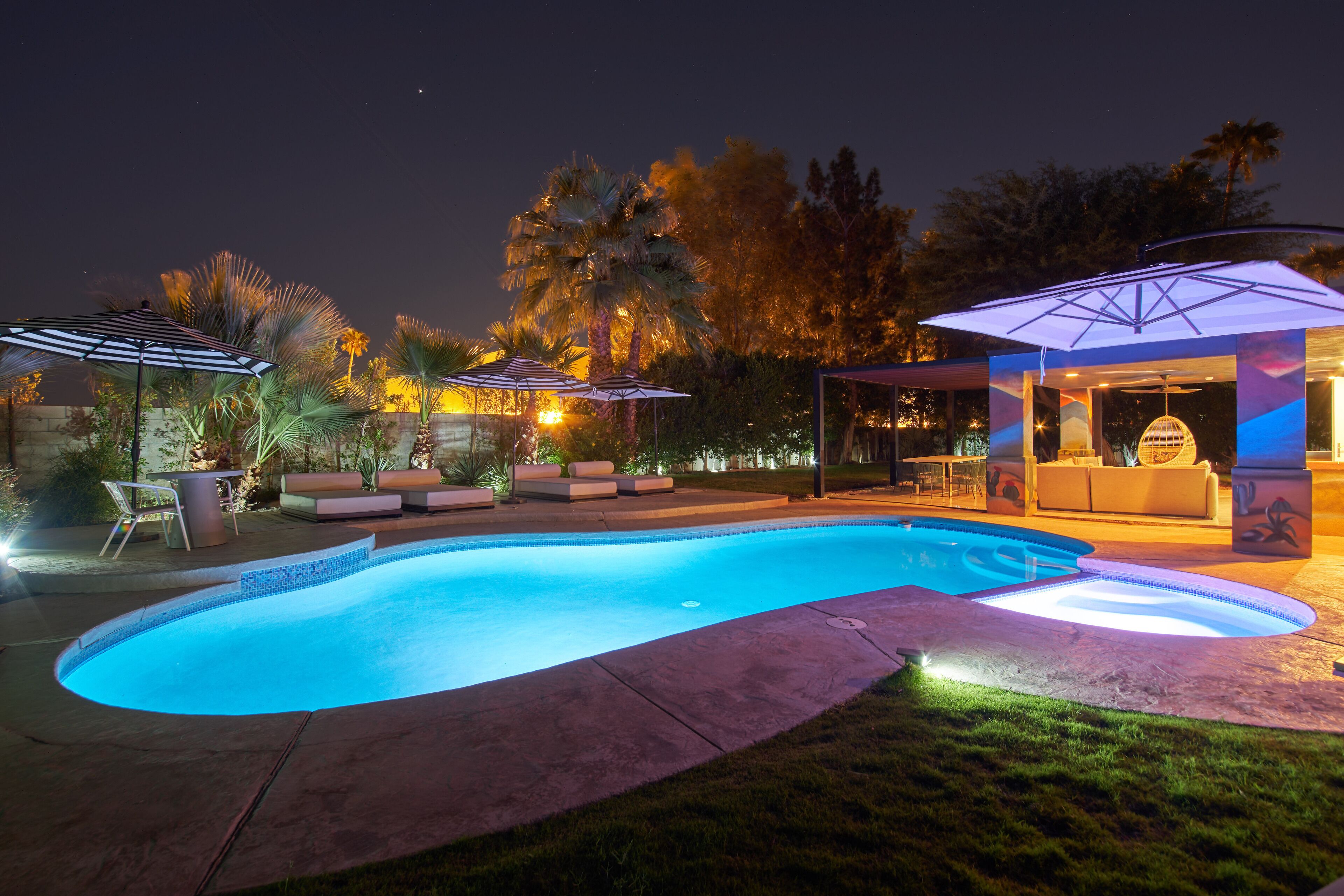 Family Luxury, Mountain views, Pool/Hot Tub,