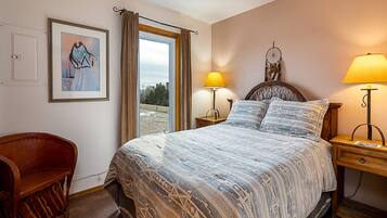 Condo (2 Bedrooms) | Property amenity