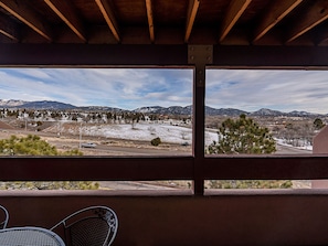 Condo (2 Bedrooms) | Property amenity