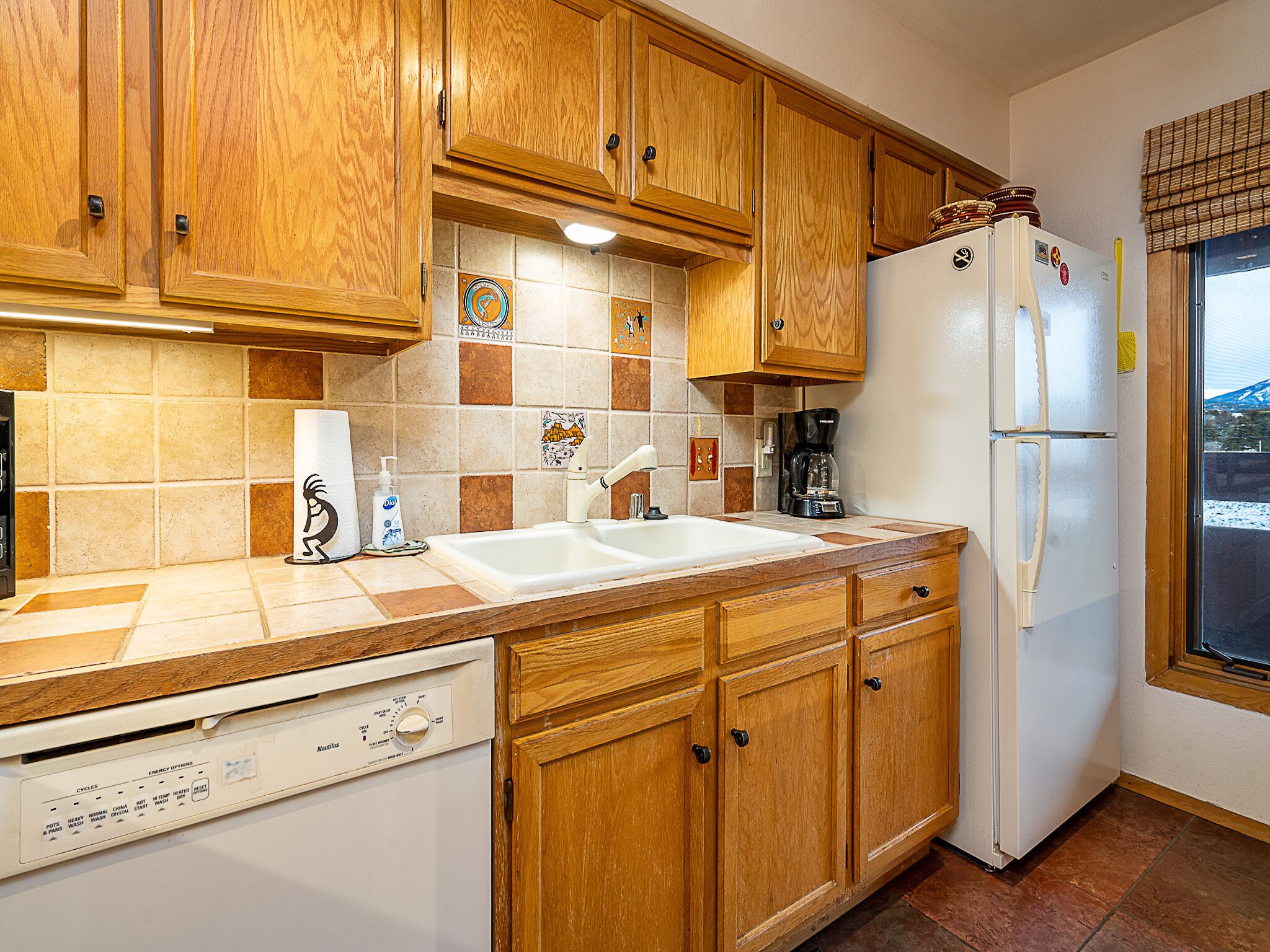 Condo (2 Bedrooms) | Property amenity