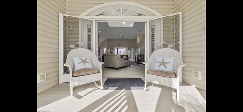 Waterfront 3BR Marco Island Home Family-Friendly  Pool, Spa & Prime Location