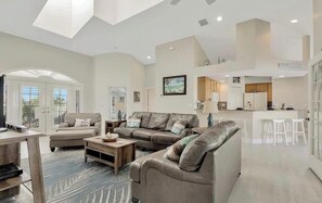 Televisor intel·ligent i reproductor de DVD 