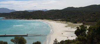 2-standing seaside villa, breathtaking view of the Gulf of Saint Florent