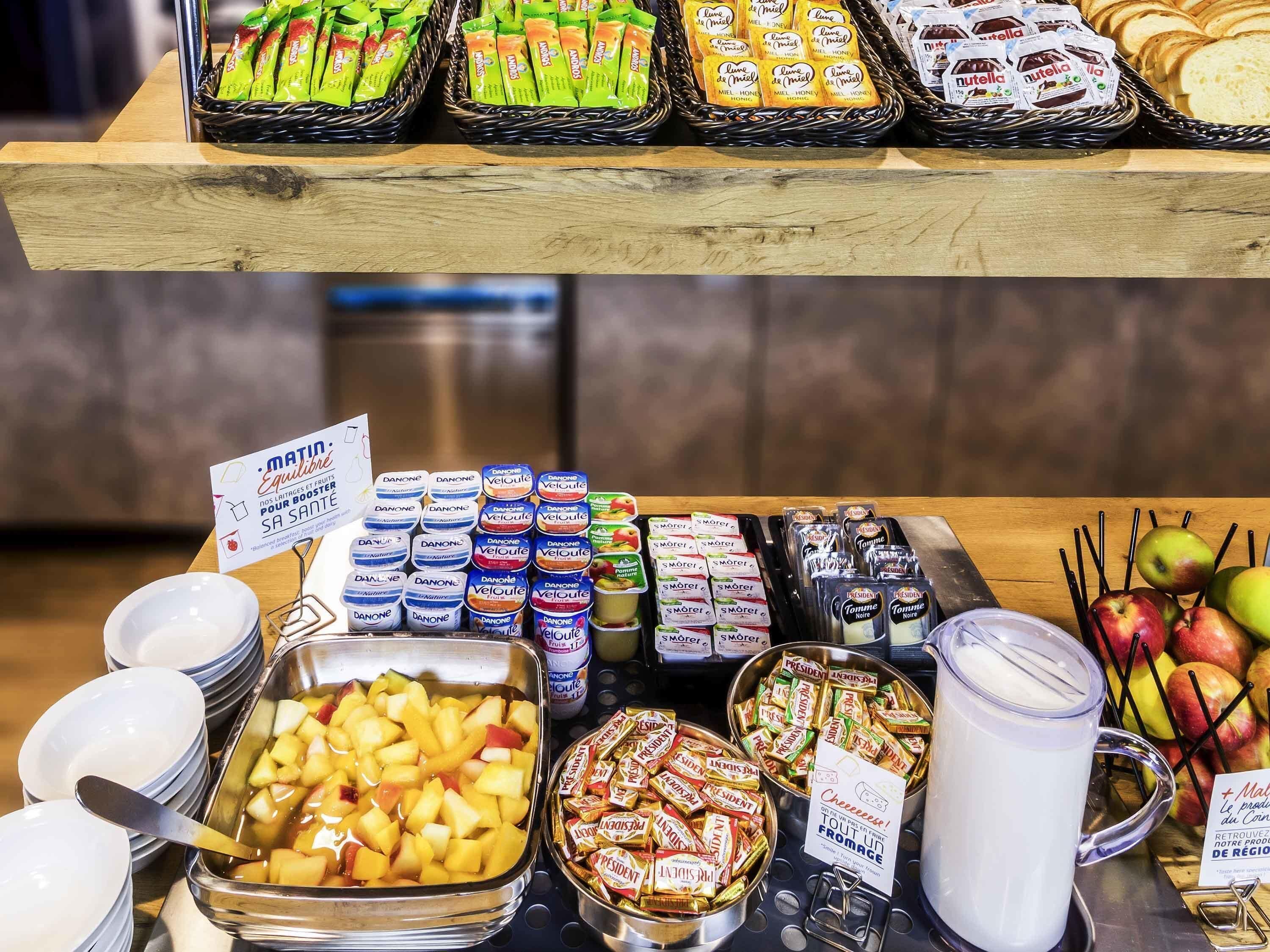 Daily buffet breakfast for a fee