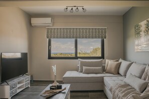 Appartamento Premium, 2 camere da letto, balcone, vista mare | Area soggiorno