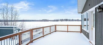 Amazing Lake Home