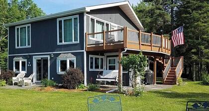 Amazing Lake Home