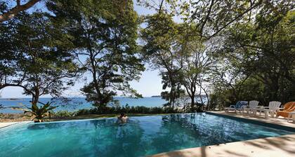 Fantastic and wonderful apartment on Isla Saboga.