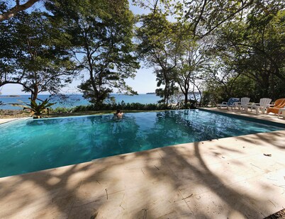 Fantastic and wonderful apartment on Isla Saboga.