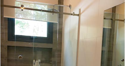 Fantastic and wonderful apartment on Isla Saboga.