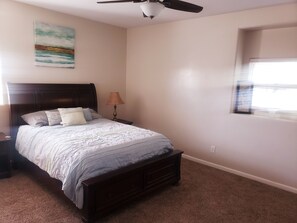 2 bedrooms, iron/ironing board, free WiFi, bed sheets