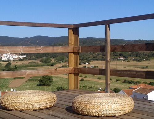 Cozy and private, amazing terrace near the castel