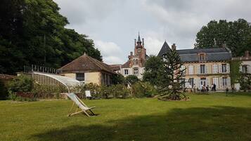 Enceinte de lâhĂ©bergement