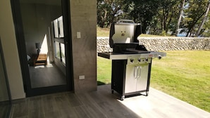 Terrace/patio - Fantastic new apartment in Saboga with pool and beach (isla saboga)
