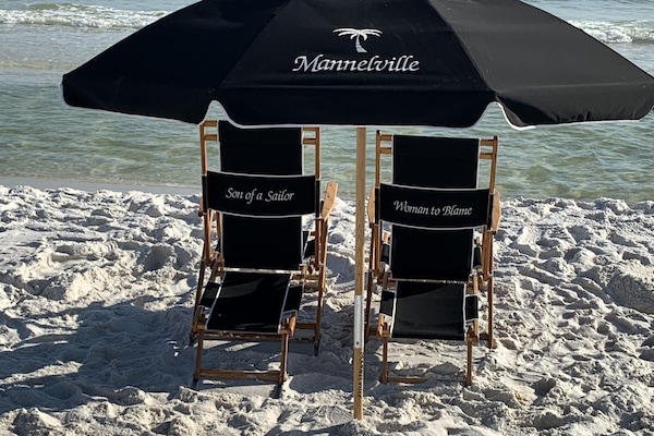 Mannelville - A small piece of paradise.  White sand and aqua waters