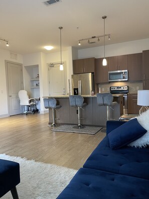 City Apartment | Living area - 1010 (Atlanta)