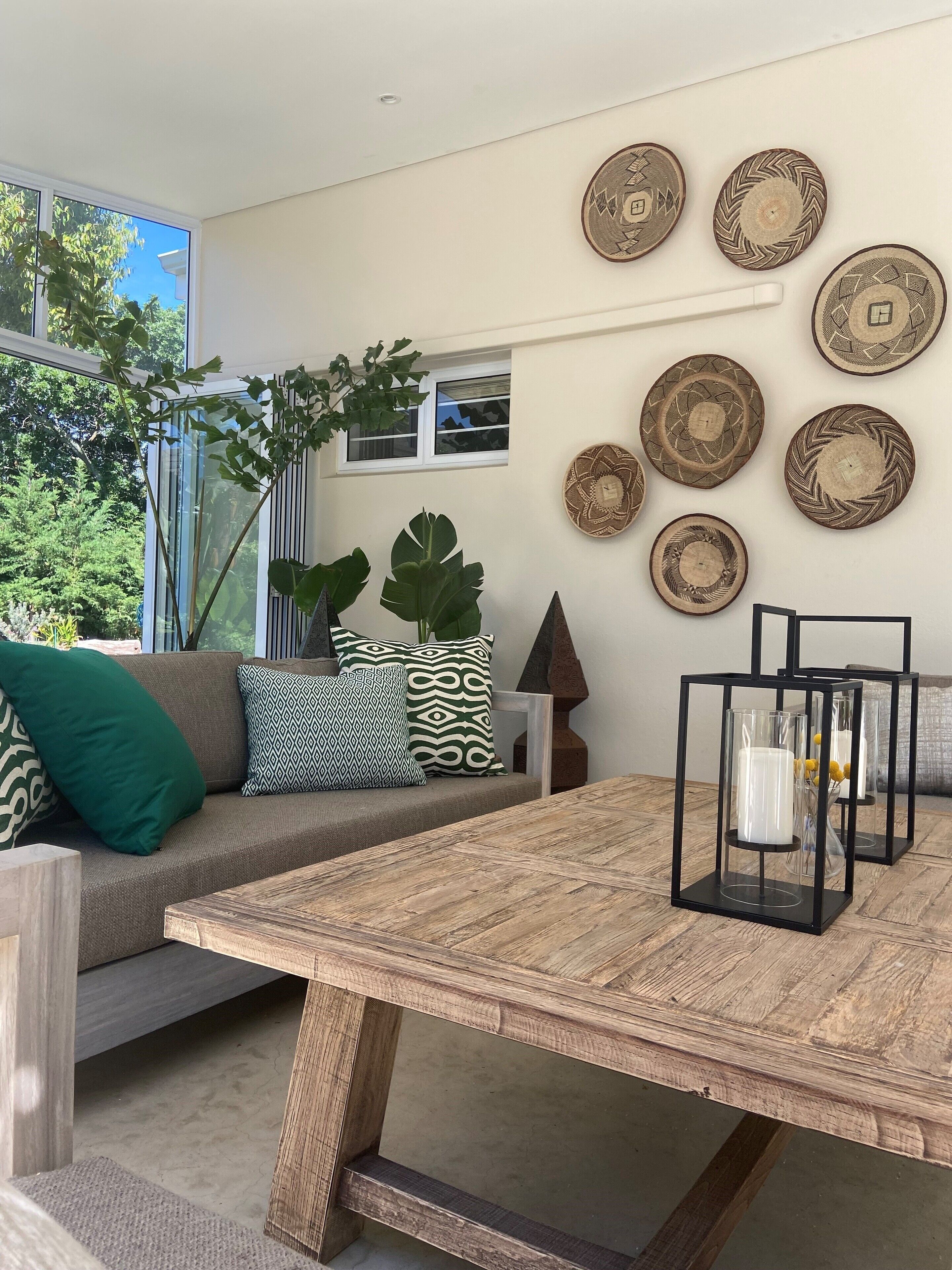 TV, fireplace, computer monitors, printers