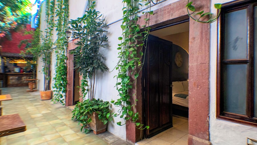 Hotel Mesones 49
