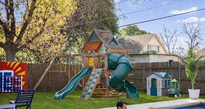 Walk to World Cup! - New Heated Pool - Playset - 6 Beds