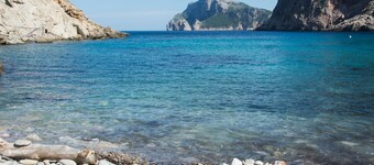 DOMUS LLEO a lovely luxury townhouse