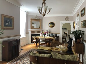 تناول الطعام