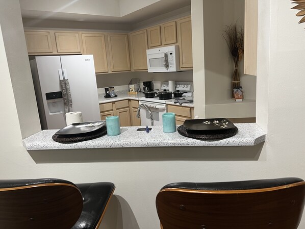 Fridge, microwave, oven, stovetop
