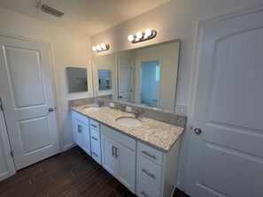 Combined shower/tub, jetted tub, bidet - 2 Bedroom all new (Haines City)