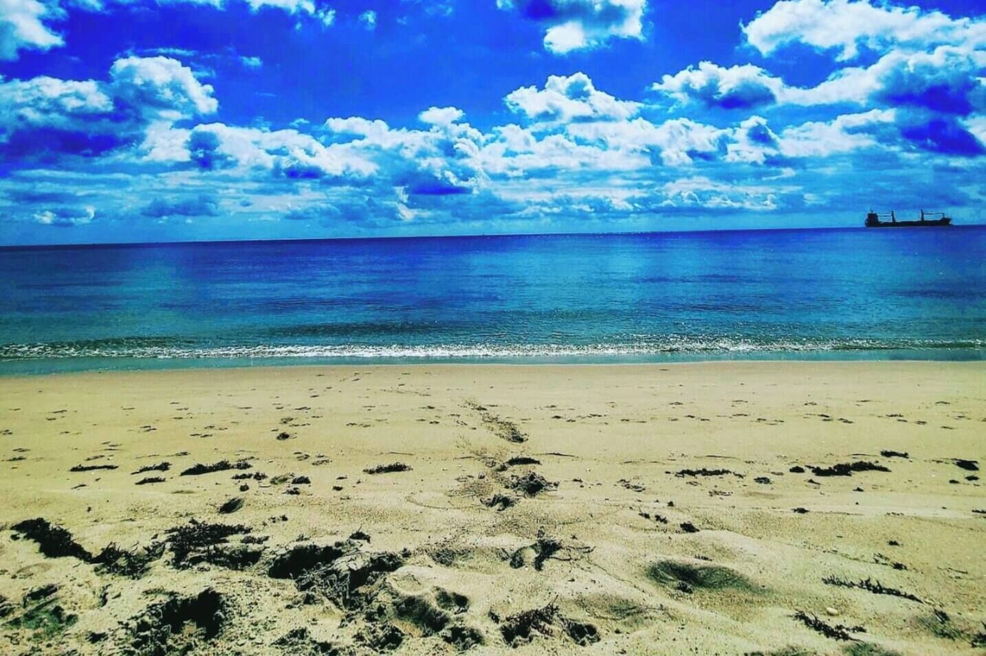 靠近海滩