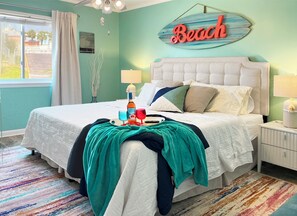 2 bedrooms, WiFi, bed sheets - Beach Day-Updated Townhome w/ Pool & Beach Access (Panama City Beach)