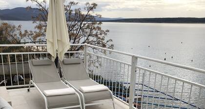 Vacation apartment right on the beach