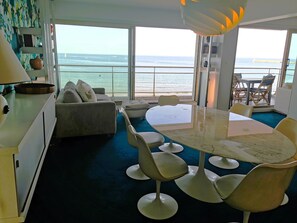 Dining - Les Soleils facing the sea 6/7 people (Les Sables-d´Olonne)