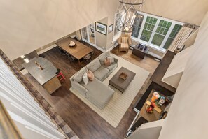 Fireplace - Rocky Crest Resort and Golf Club on Joseph Lake (MacTier)