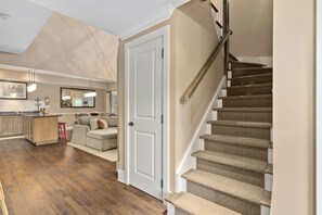 Interior - Rocky Crest Resort and Golf Club on Joseph Lake (MacTier)