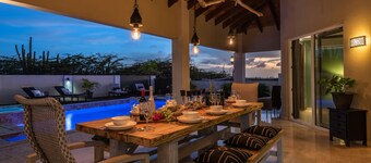 ELEGANT DREAM VILLA - 5 minutes from Palm Beach